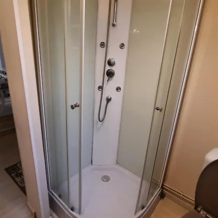 **charmant Studio Medieval Au Coeur De La Roche-posay, Proche Thermes Et Commerces** - Fr-1-541-41 La Roche-Posay